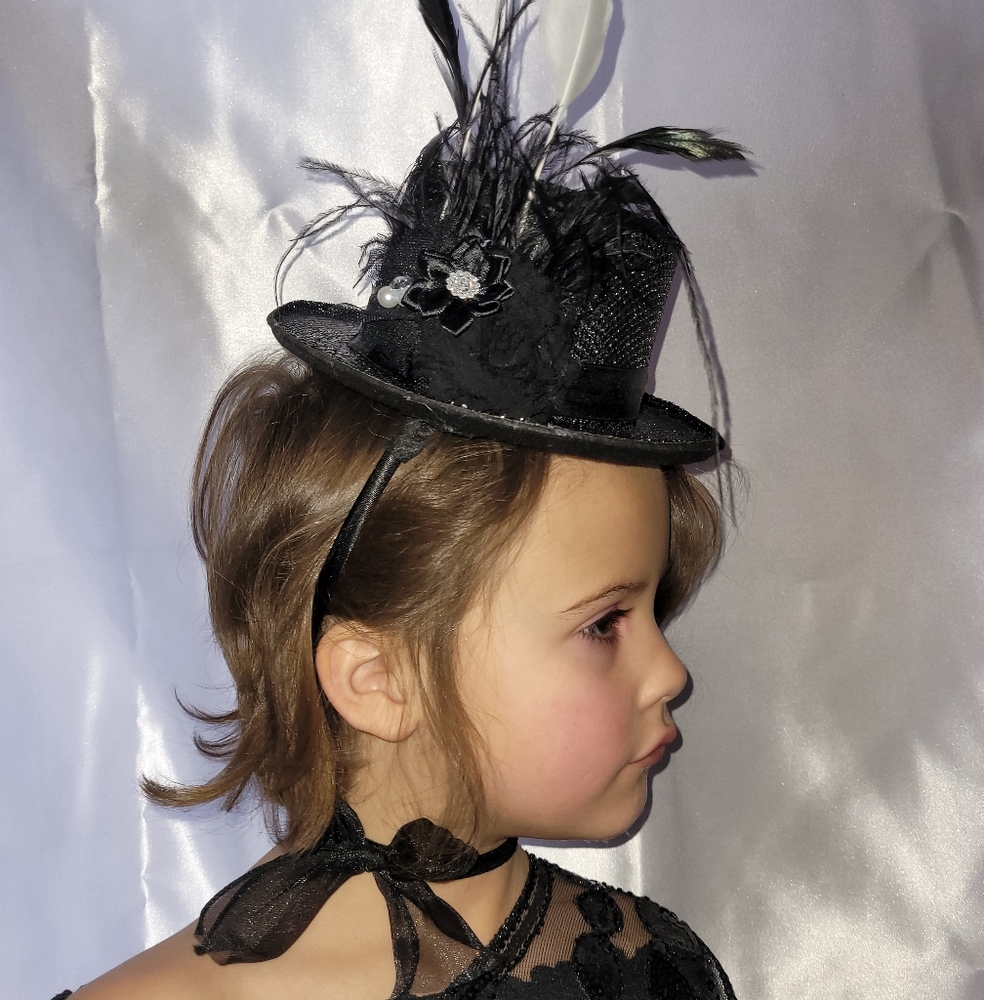 Black Pageant topper - Picture 2 of 6
